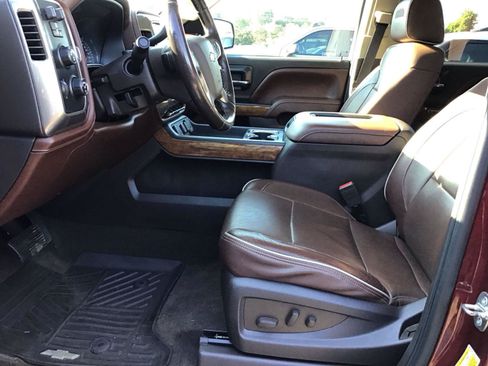 Used 2017 Chevrolet Silverado 1500 High Country AWD/4WD image 10