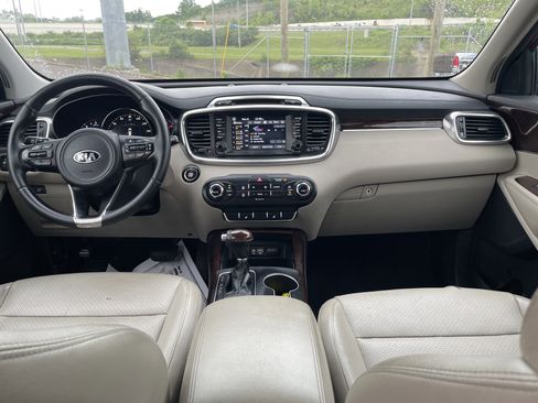 Used 2018 Kia Sorento EX AWD/4WD image 32