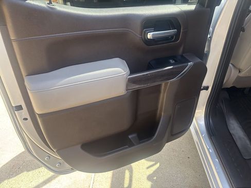 Used 2022 Chevrolet Silverado 1500 LTZ image 47