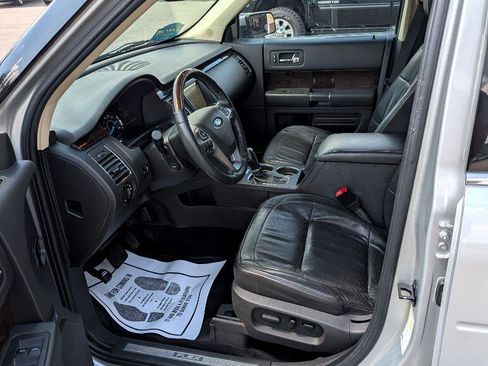 Used 2019 Ford Flex Limited image 9