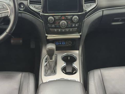 Certified 2021 Jeep Grand Cherokee Limited AWD/4WD image 29