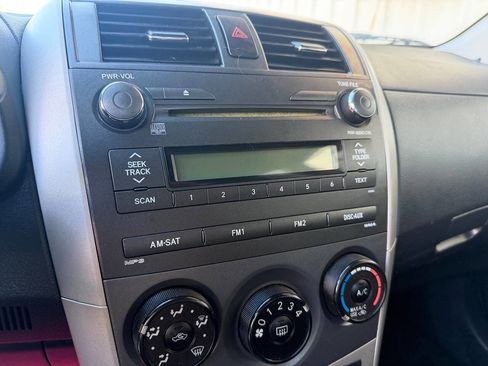 Used 2010 Toyota Corolla S image 13