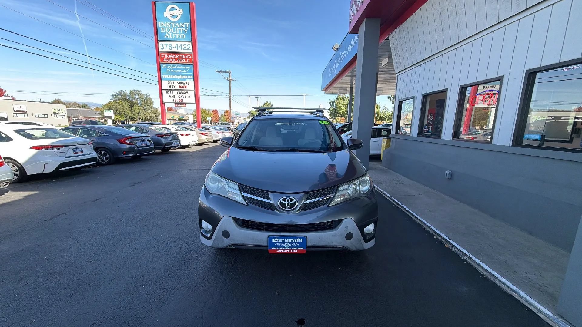 Used 2015 Toyota RAV4 XLE AWD/4WD image 2
