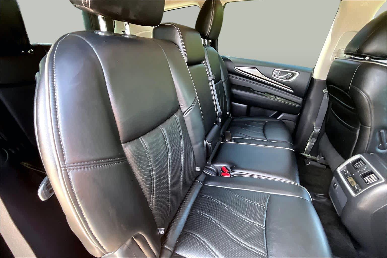 Used 2016 INFINITI QX60 Luxe AWD/4WD image 19