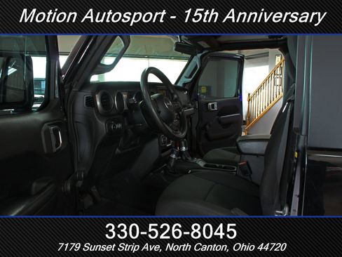Used 2022 Jeep Wrangler Sport AWD/4WD image 17