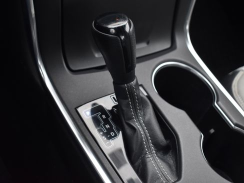 Used 2015 Toyota Camry SE image 24