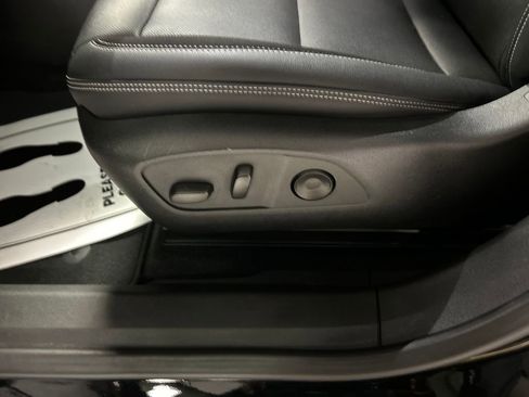 Used 2024 Chevrolet Blazer EV LT image 13