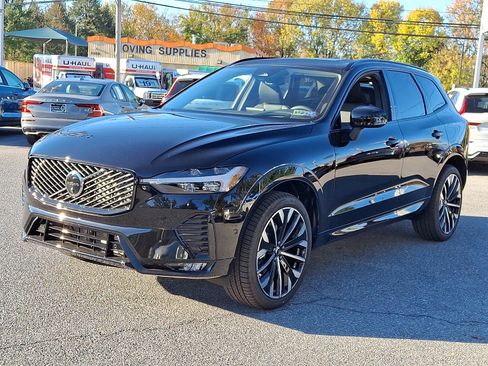 New 2026 Volvo XC60 B5 Ultra w/ Protection Package Premier image 2