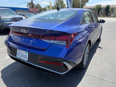 Used 2024 Hyundai Elantra SEL FWD image 7