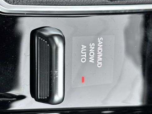 New 2026 Jeep Compass Latitude image 25