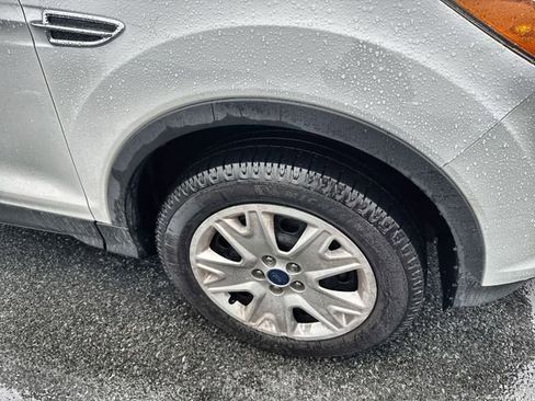 Used 2016 Ford Escape S image 10