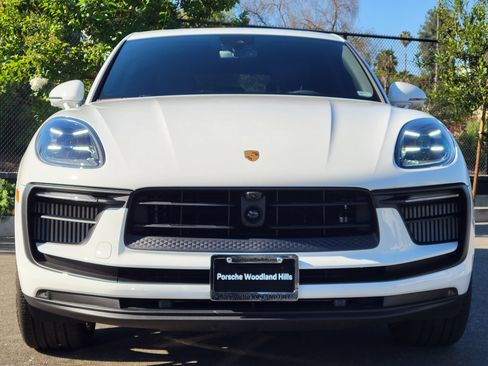 Certified 2026 Porsche Macan S AWD/4WD image 10