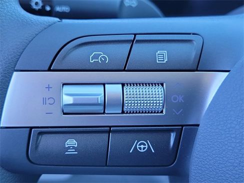 New 2026 Hyundai Kona SE image 8