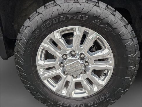 Used 2022 GMC Sierra 2500 Denali image 25