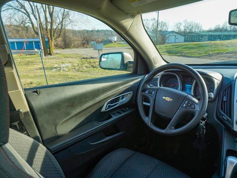 Used 2013 Chevrolet Equinox LS image 22