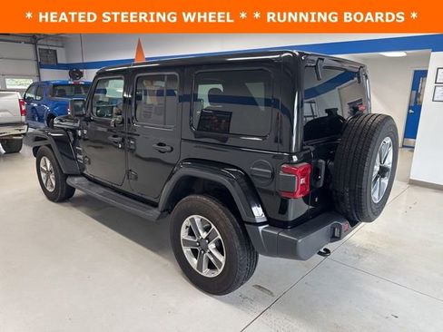 Used 2018 Jeep Wrangler Unlimited Sahara image 7