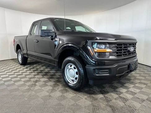 Used 2024 Ford F150 XL w/ Tow/Haul Package image 2