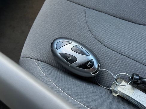 Used 2025 Hyundai Elantra SEL FWD image 22