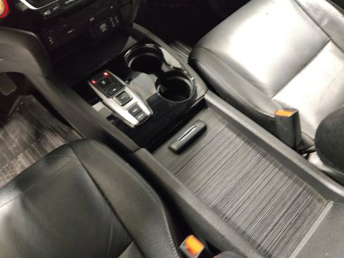 Used 2018 Honda Pilot Touring image 26