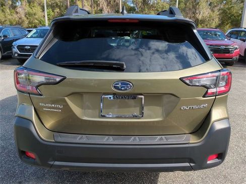 Used 2025 Subaru Outback Premium w/ Popular Package #1A image 5