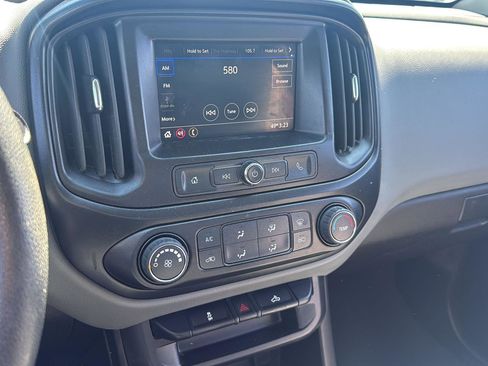 Used 2022 Chevrolet Colorado W/T RWD image 14