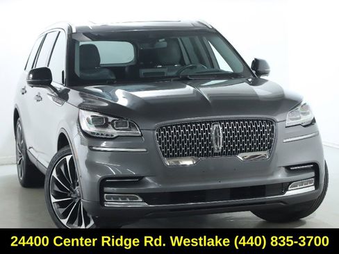 Used 2021 Lincoln Aviator Reserve w/ Equipment Group 202A image 2