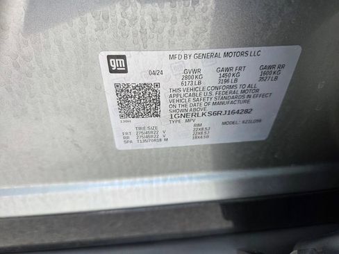 Used 2024 Chevrolet Traverse RS w/ LPO, Floor Liner Package FWD image 21