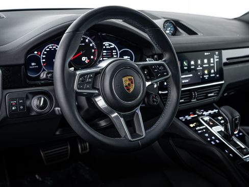Certified 2022 Porsche Cayenne S image 14