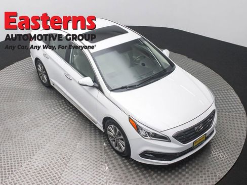 Used 2016 Hyundai Sonata Limited w/ Cargo Package FWD image 3