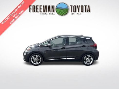 Used 2021 Chevrolet Bolt LT FWD image 1