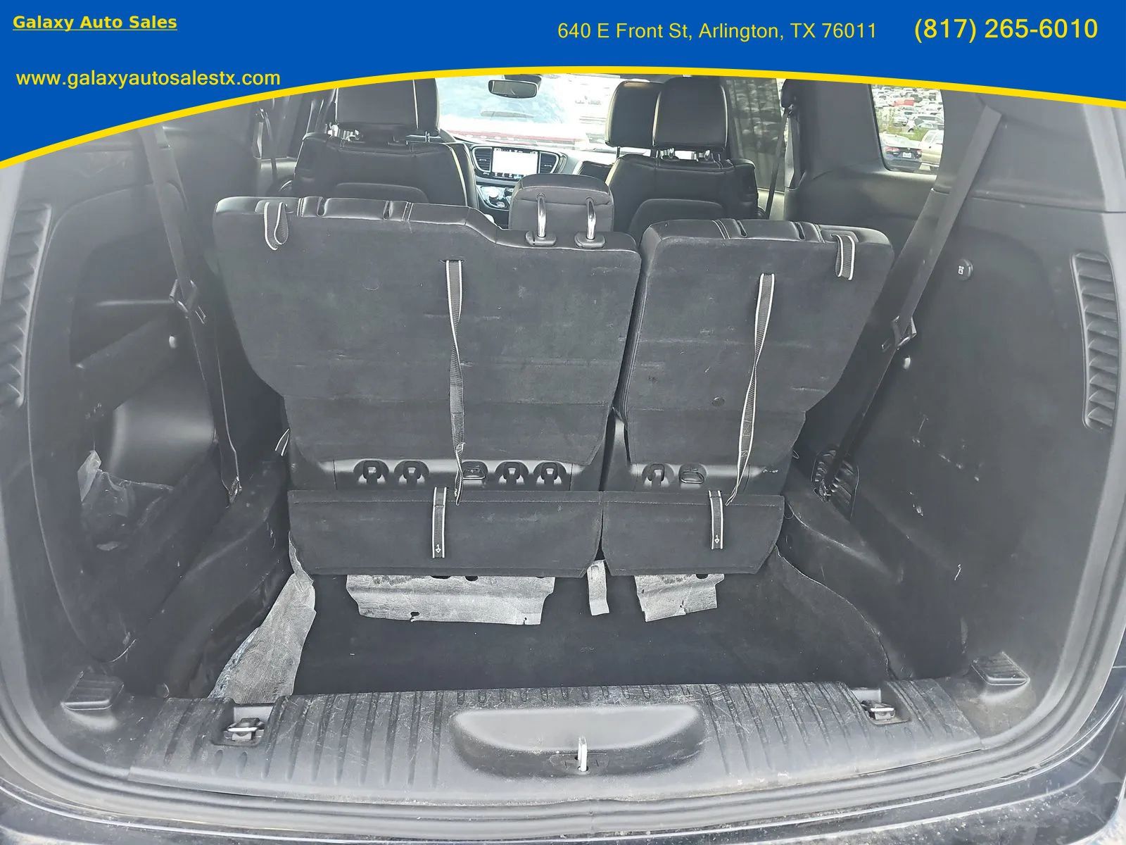 Used 2025 Chrysler Pacifica Select FWD image 7