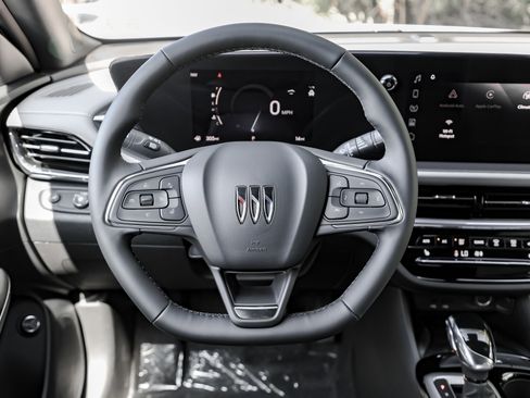 New 2025 Buick Envista Avenir image 22