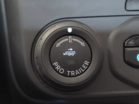 Used 2025 Ford Maverick Lariat w/ 4K Tow Package AWD/4WD image 14