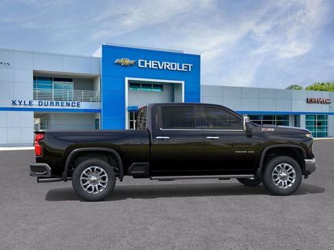 New 2026 Chevrolet Silverado 2500 LTZ w/ LTZ Convenience Package AWD/4WD image 15