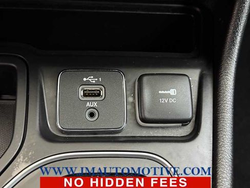 Used 2021 Jeep Cherokee Latitude Lux 80th Anniv w/ Quick Order Package 26U 80TH FWD image 38