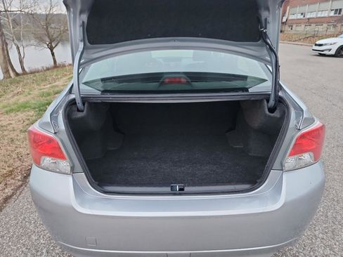 Used 2012 Subaru Impreza 2.0i Premium w/ All-Weather Pkg AWD/4WD image 11