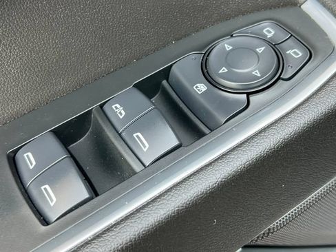 Used 2024 Chevrolet Silverado 1500 LT AWD/4WD image 19