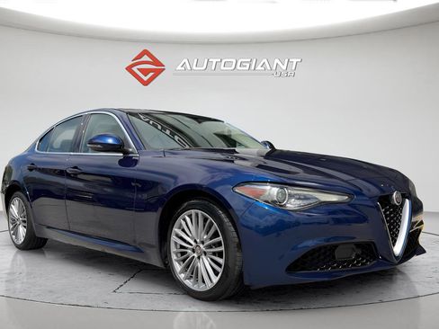Used 2019 Alfa Romeo Giulia Ti w/ Quick Order Package 22X Lusso AWD/4WD image 13