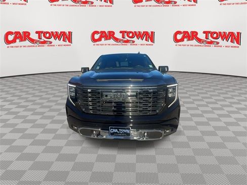 Used 2023 GMC Sierra 1500 Denali Ultimate image 3