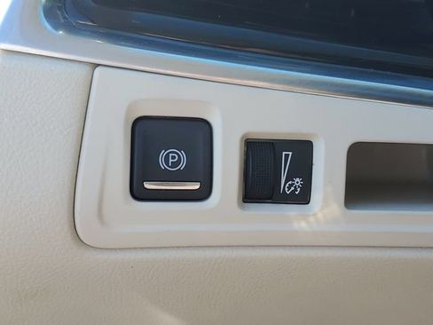 Certified 2024 Cadillac XT6 Premium Luxury w/ LPO, Floor Liner Package AWD/4WD image 14