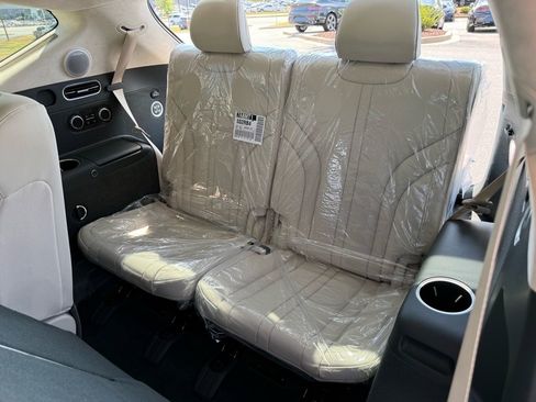 New 2026 Genesis GV80 3.5T Prestige image 12