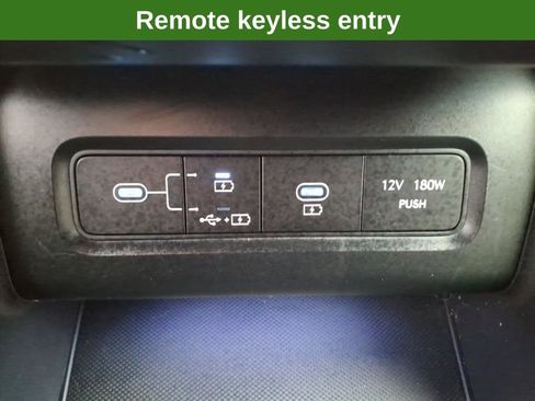 Used 2025 Hyundai Tucson Limited image 29