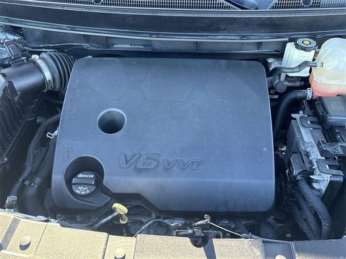 Certified 2020 Buick Enclave Preferred w/ LPO, Floor Liner Package image 15