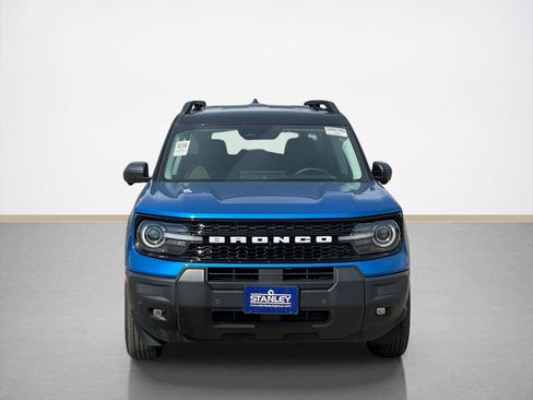 Used 2025 Ford Bronco Sport Outer Banks w/ Outer Banks Tech Package+ image 2