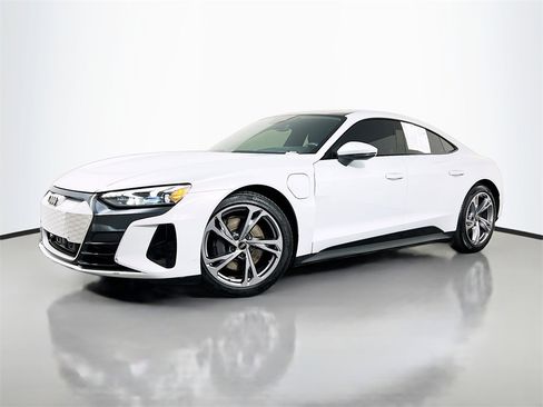 Used 2024 Audi e-tron GT Premium Plus image 3