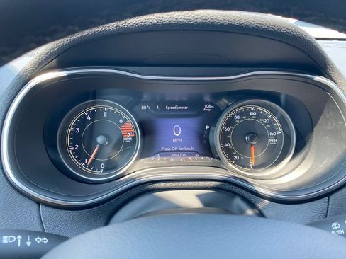 Used 2023 Jeep Cherokee Altitude Lux AWD/4WD image 13