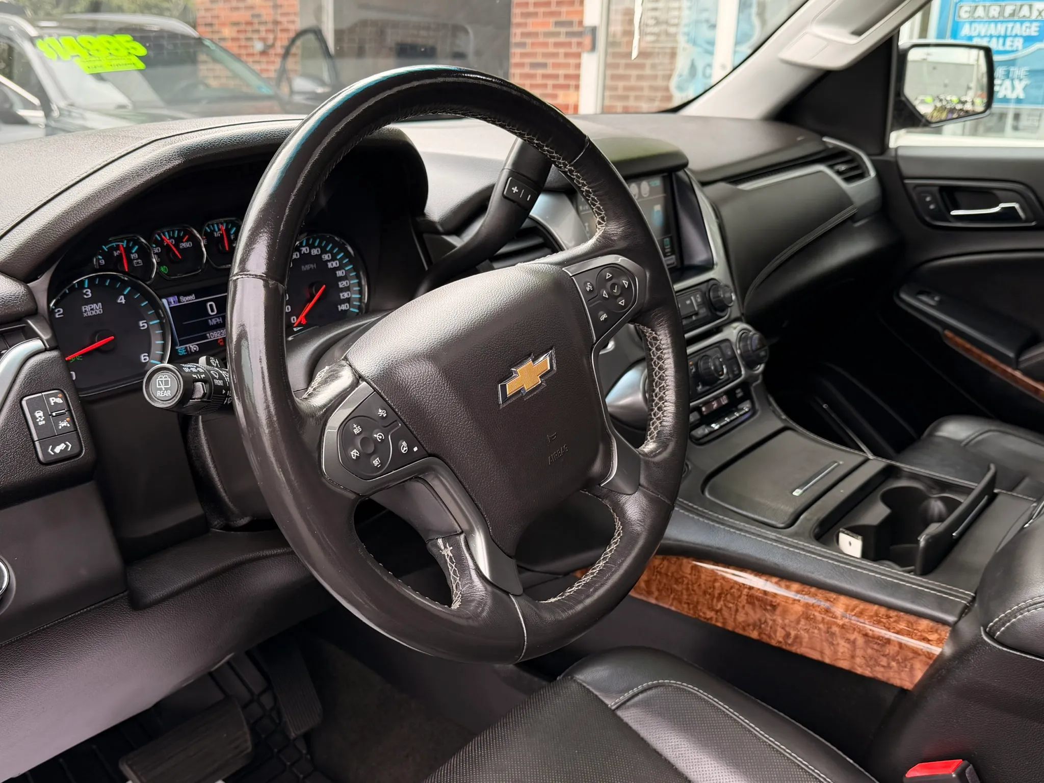 Used 2018 Chevrolet Tahoe Premier AWD/4WD image 9
