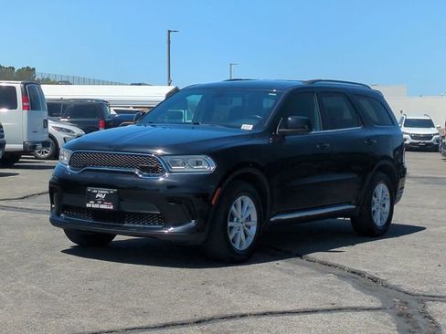 Used 2023 Dodge Durango SXT RWD image 4