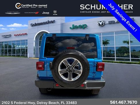 Used 2022 Jeep Wrangler Unlimited Sahara w/ LED Lighting Group AWD/4WD image 6