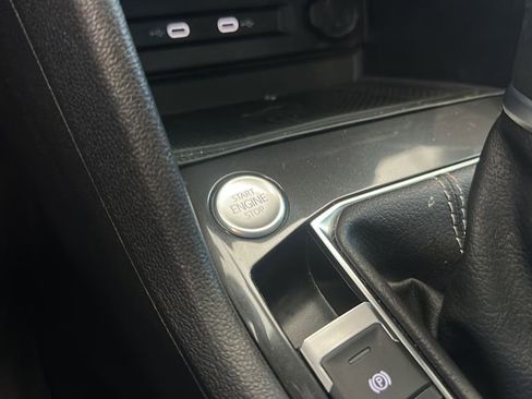 Used 2024 Volkswagen Tiguan SE R-Line image 24